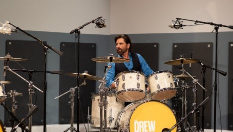 John Stamos Teaches Drew How to Play the Drums 